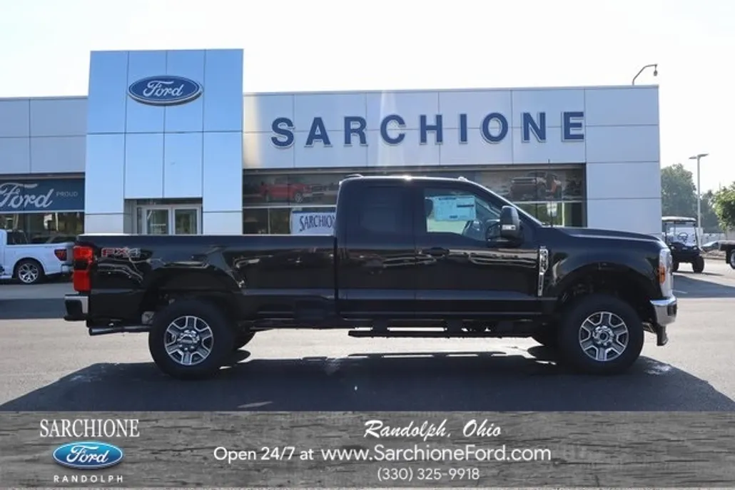 2025 Ford F-350 photo 1