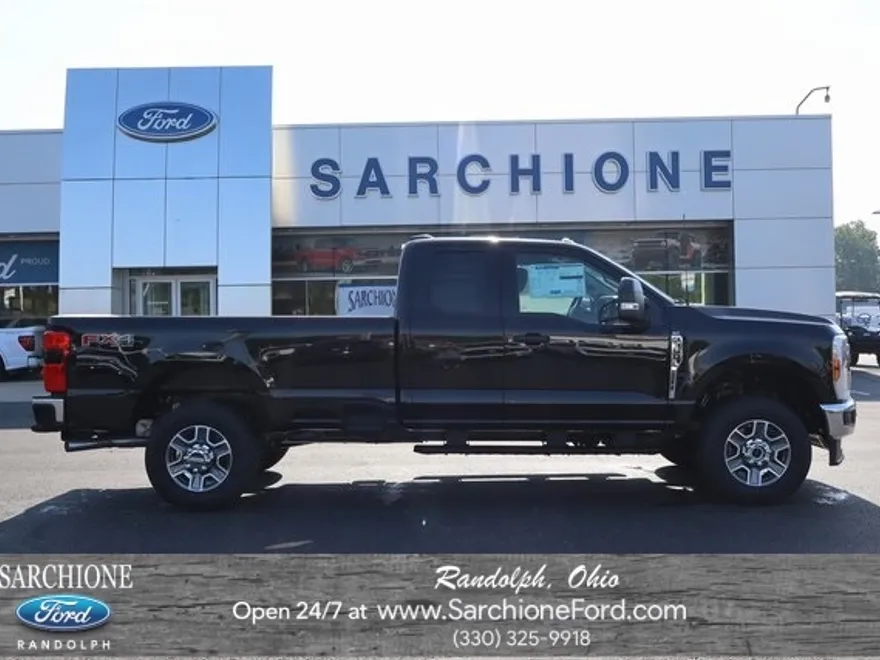 2025 Ford F-350 photo 1