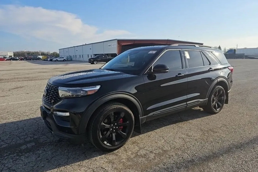 2021 Ford Explorer ST photo 1