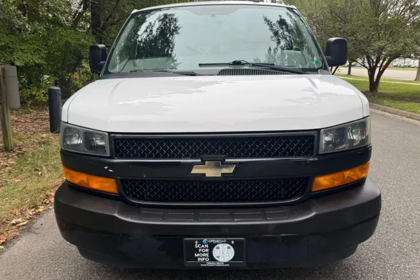 2019 Chevrolet Express 2500 Cargo Van photo 1