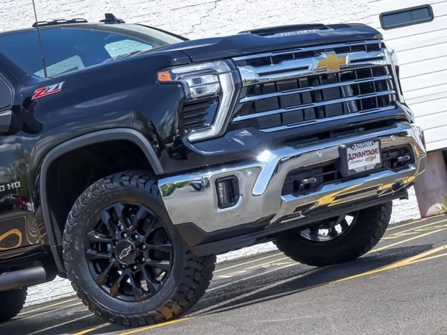 2025 Chevrolet Silverado 2500HD LTZ photo 1