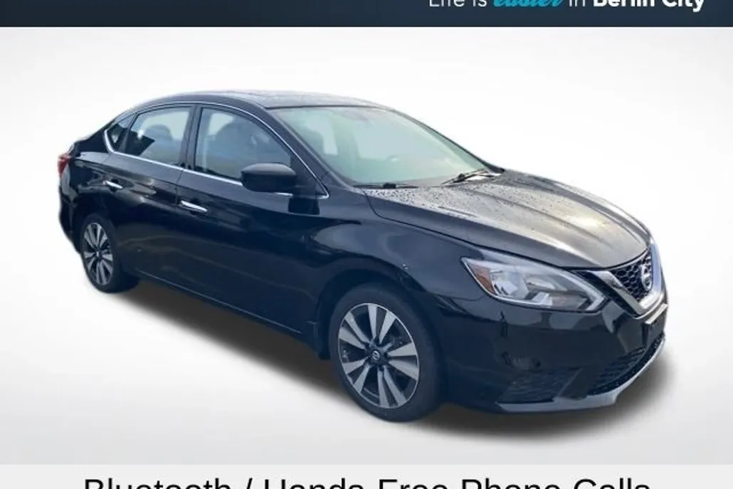 2019 Nissan Sentra SV photo 1