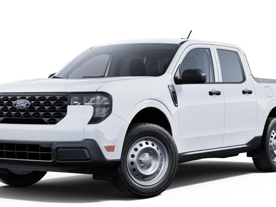 2025 Ford Maverick XL photo 1
