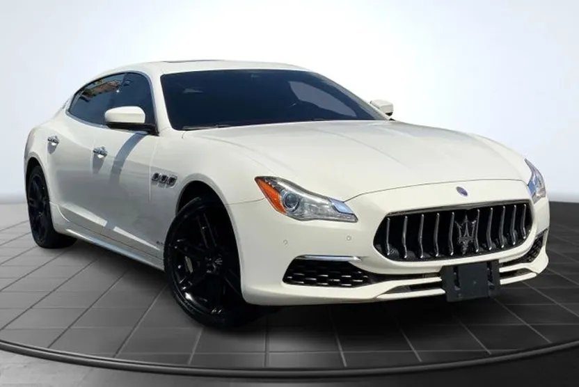 2017 Maserati Quattroporte GranLusso photo 1