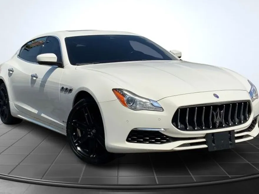 2017 Maserati Quattroporte GranLusso photo 1