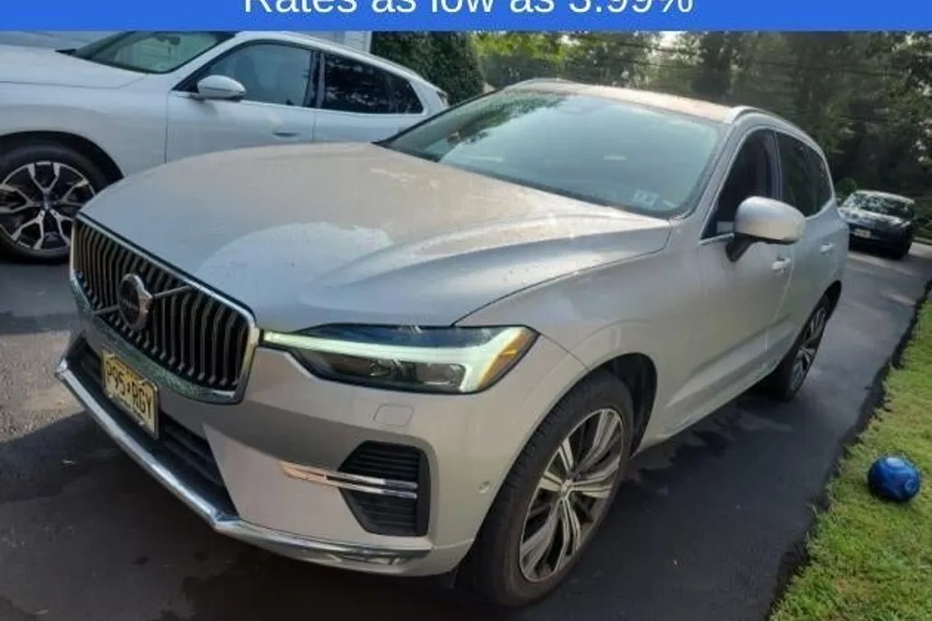 2022 Volvo XC60 Inscription photo 1