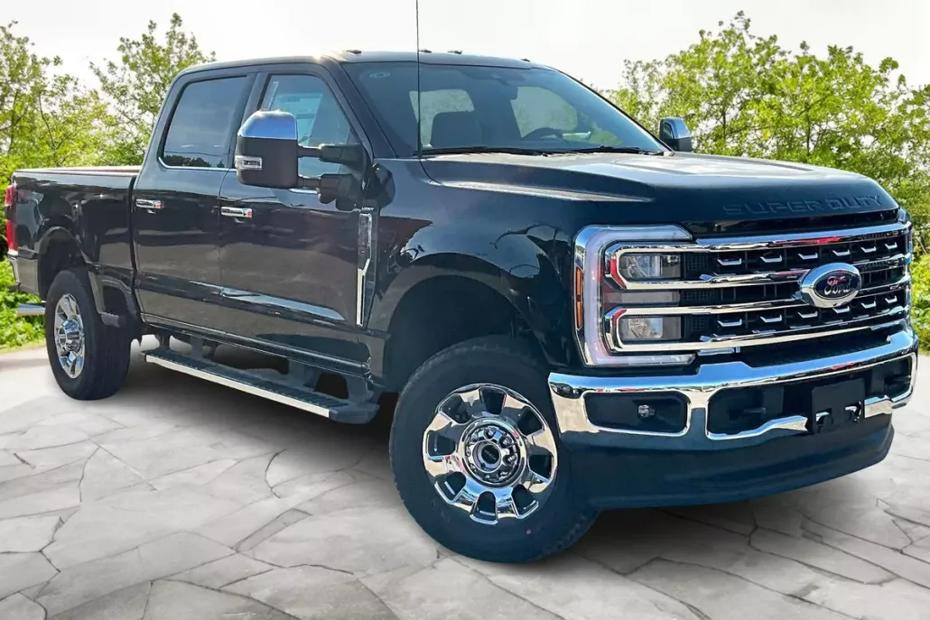 2026 Ford F-250 Lariat photo 1