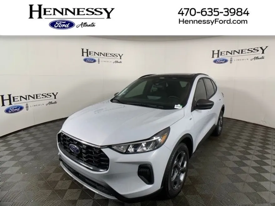 2025 Ford Escape ST-Line photo 1