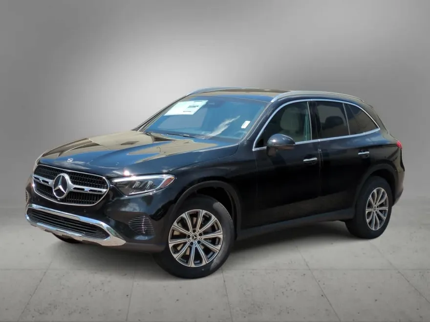 2025 Mercedes Benz GLC 300 4MATIC photo 1