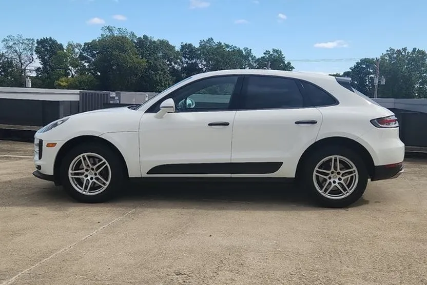 2019 Porsche Macan photo 1