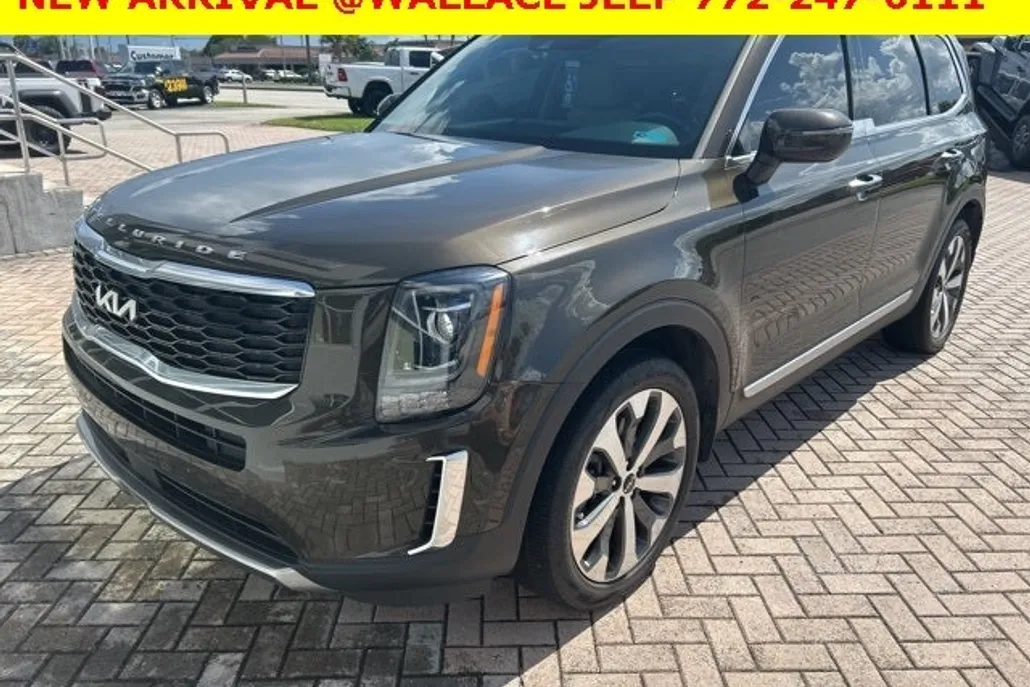 2022 Kia Telluride S photo 1