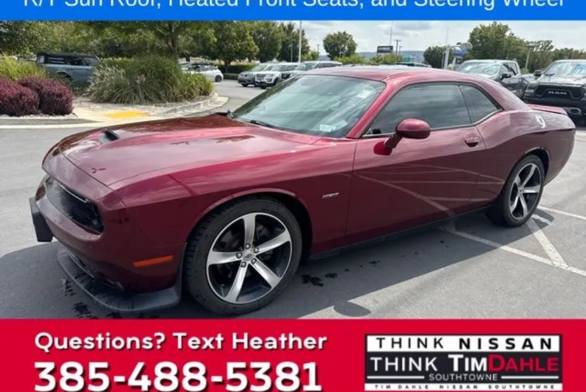 2019 Dodge Challenger R/T photo 1