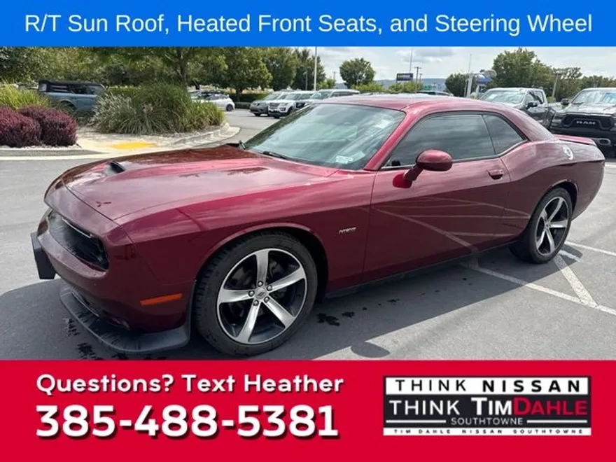 2019 Dodge Challenger R/T photo 1