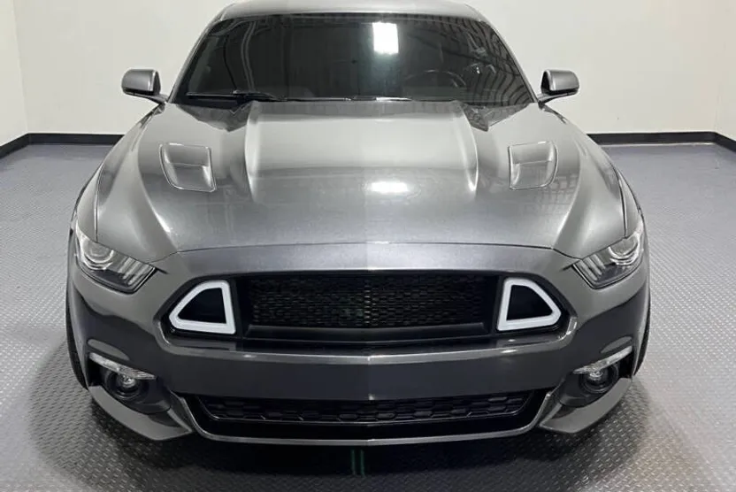 2017 Ford Mustang GT photo 1