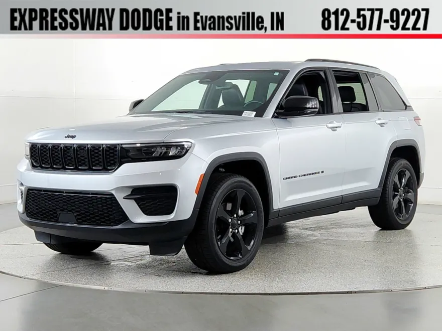 2022 Jeep Grand Cherokee Altitude photo 1