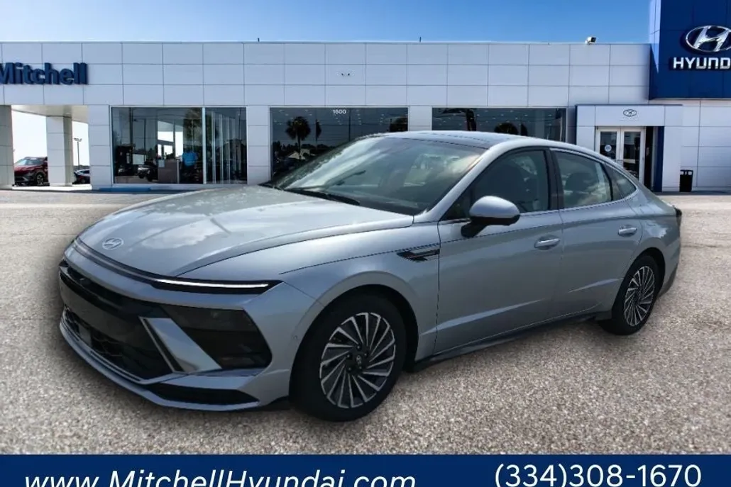 2025 Hyundai Sonata Hybrid Limited photo 1