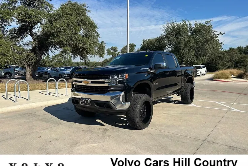 2021 Chevrolet Silverado 1500 photo 1
