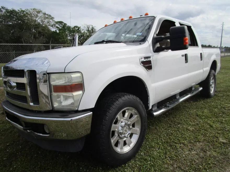 2008 Ford F-350 Lariat photo 1