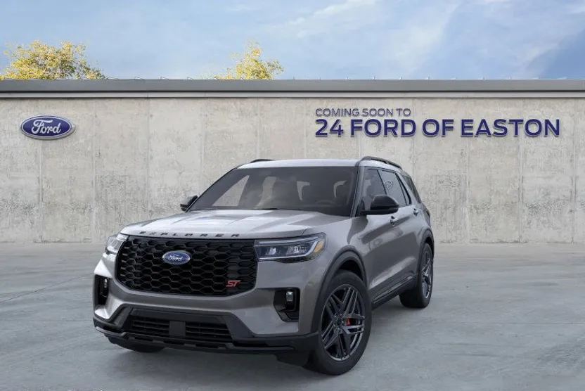 2025 Ford Explorer ST photo 1
