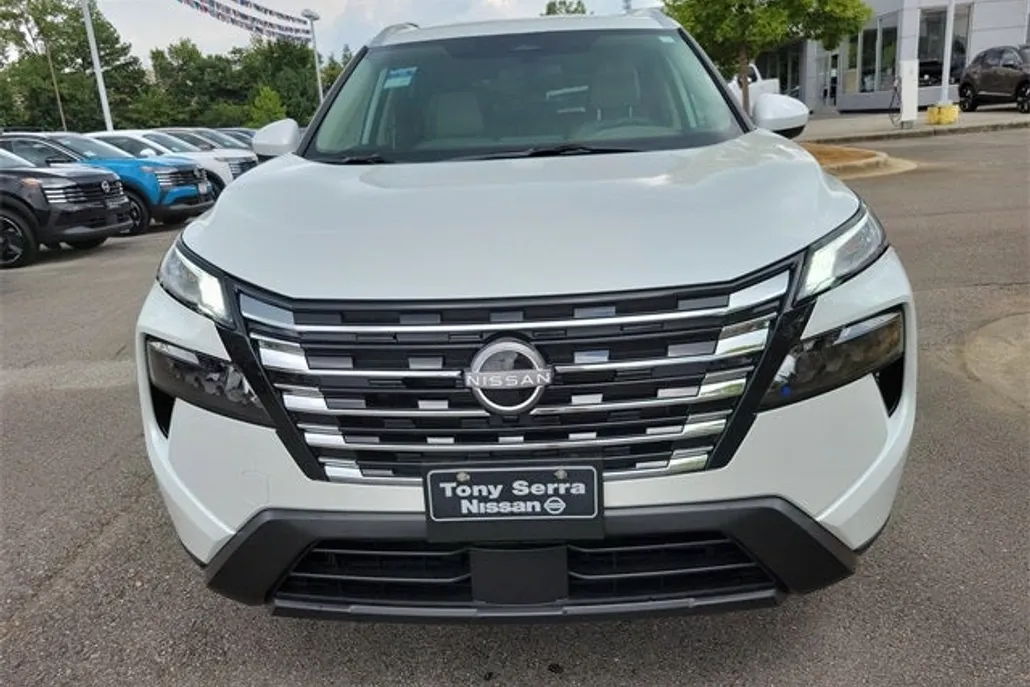 2026 Nissan Rogue SV photo 1