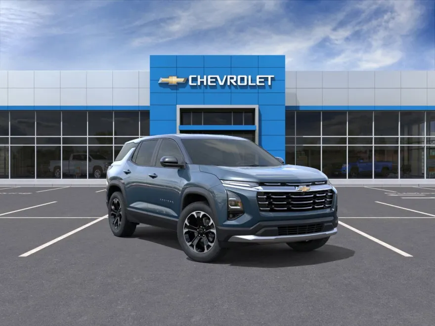 2026 Chevrolet Equinox LT photo 1