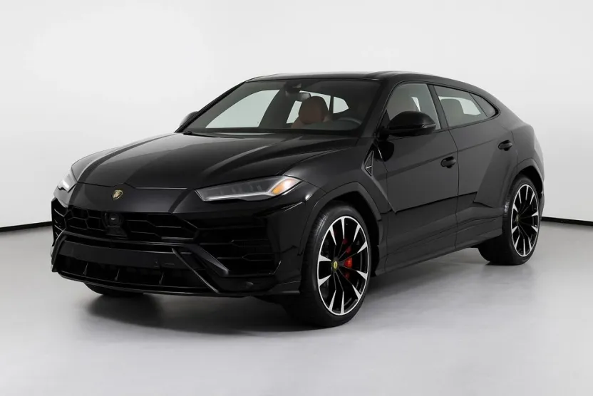 2022 Lamborghini Urus photo 1