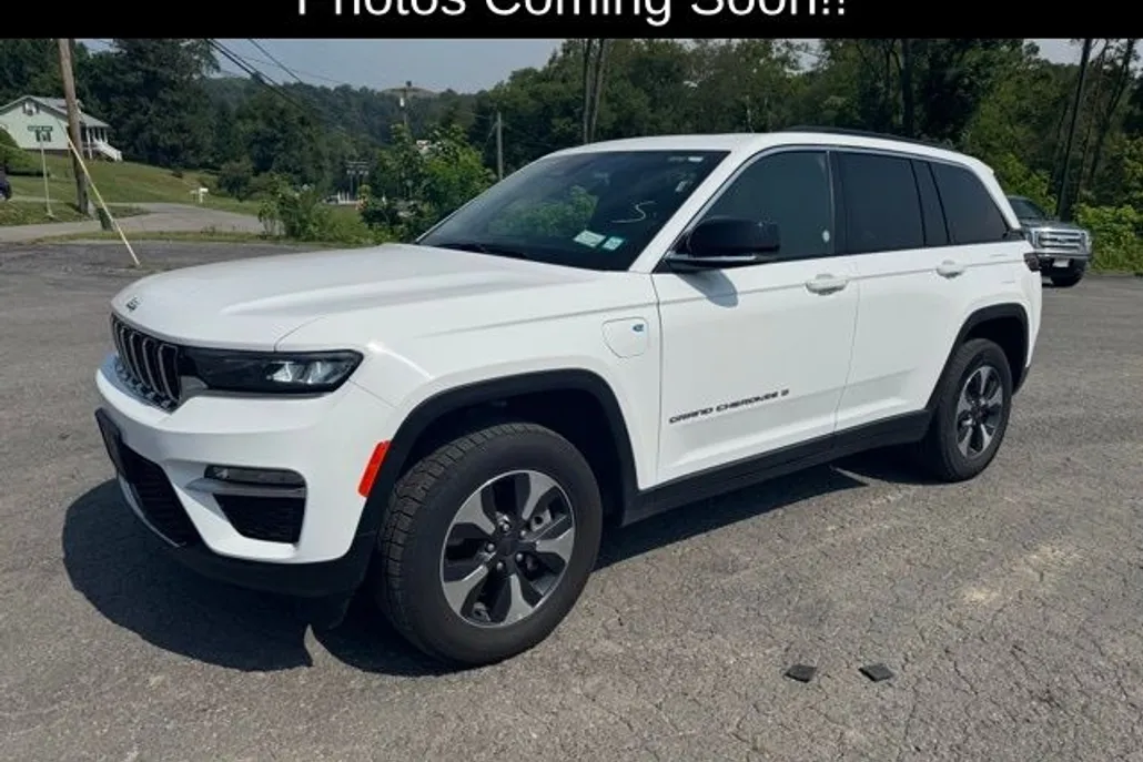 2024 Jeep Cherokee Limited 4xe photo 1