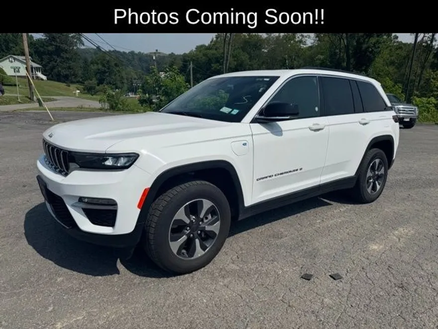 2024 Jeep Cherokee Limited 4xe photo 1