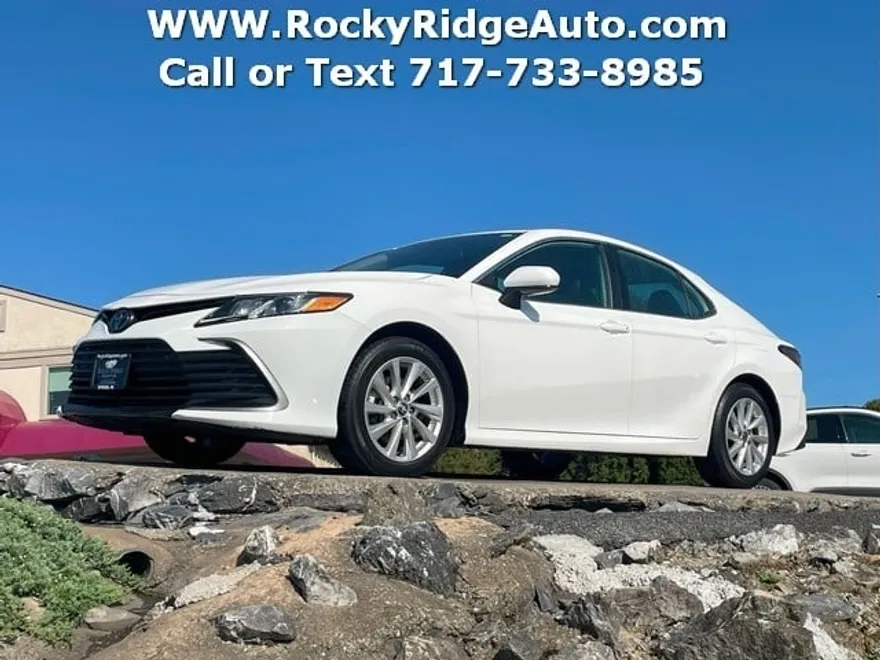 2024 Toyota Camry LE photo 1