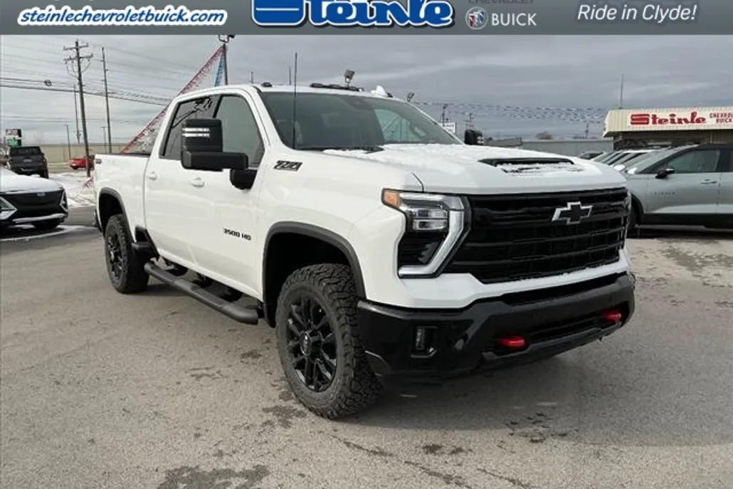 2025 Chevrolet Silverado 3500HD LTZ photo 1