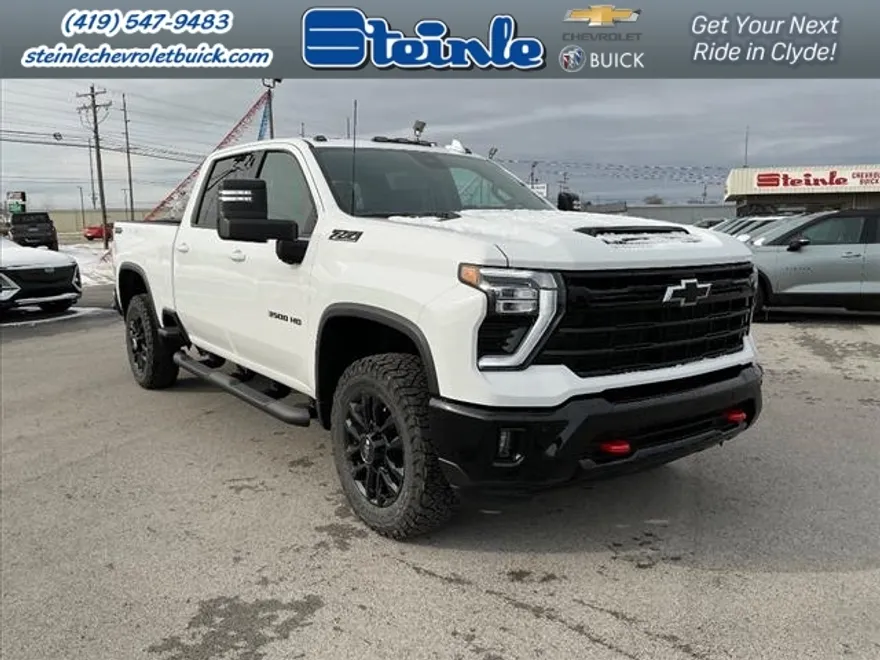 2025 Chevrolet Silverado 3500HD LTZ photo 1
