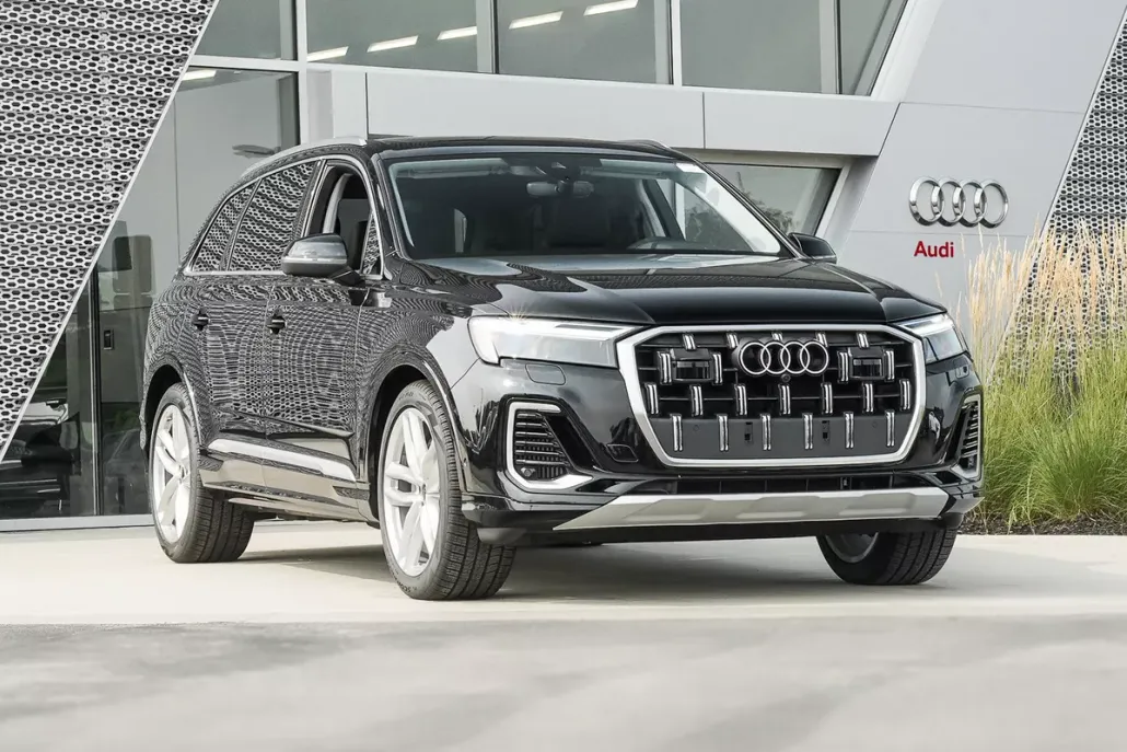 2025 Audi Q7 Premium Plus photo 1