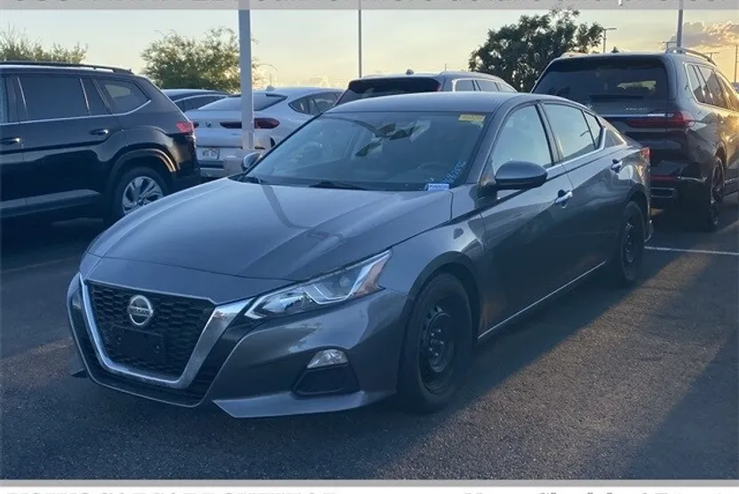 2019 Nissan Altima 2.5 S photo 1