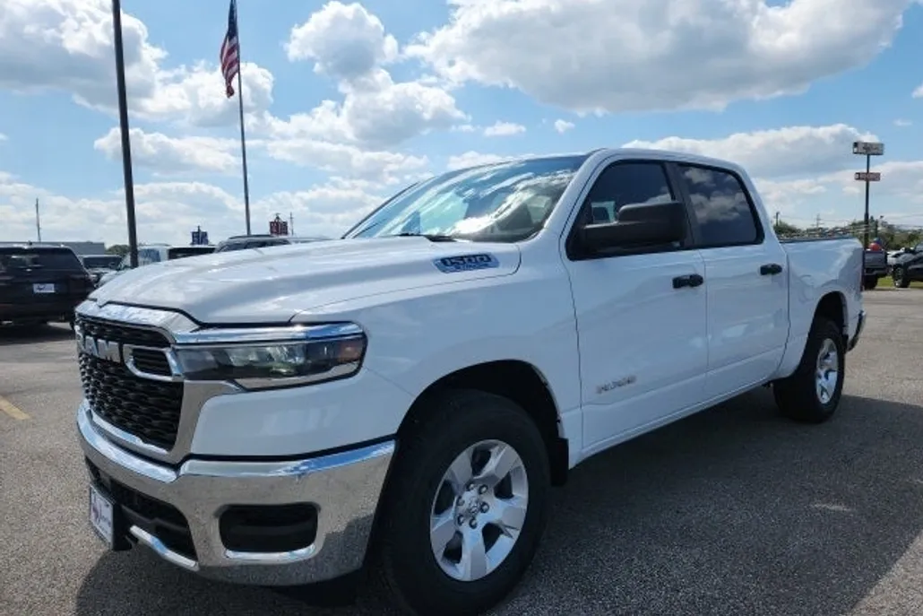 2025 Ram 1500 Tradesman photo 1