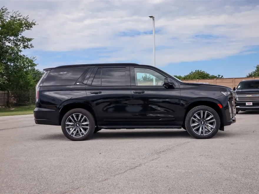 2023 Cadillac Escalade Sport photo 1