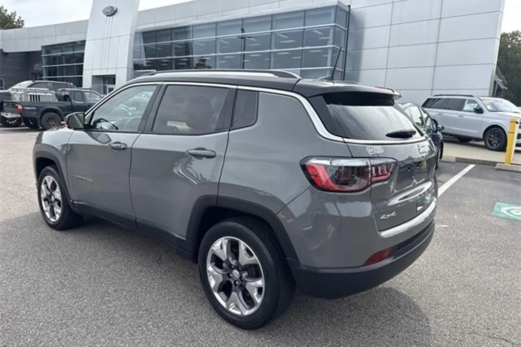 2021 Jeep Compass Limited photo 1