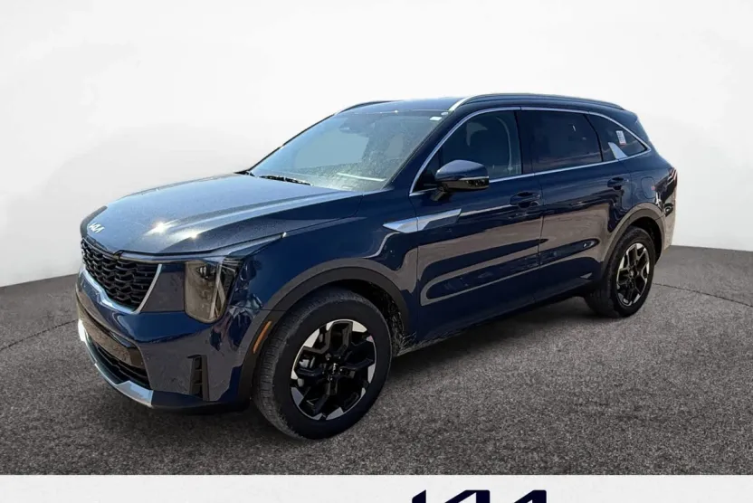 2026 Kia Sorento S photo 1
