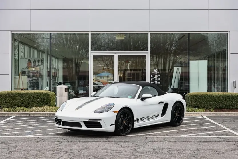2024 Porsche Boxster photo 1