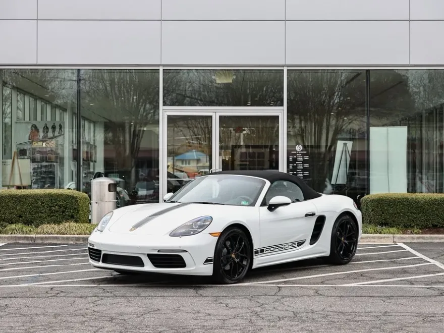 2024 Porsche Boxster photo 1