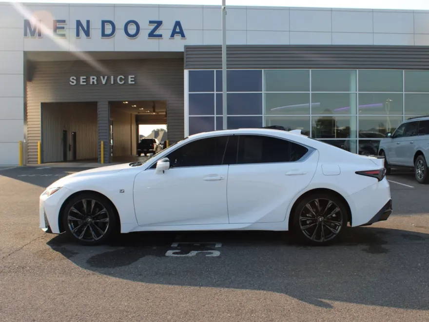 2021 Lexus IS 350 F SPORT photo 1