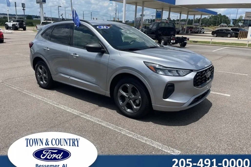 2024 Ford Escape ST-Line photo 1