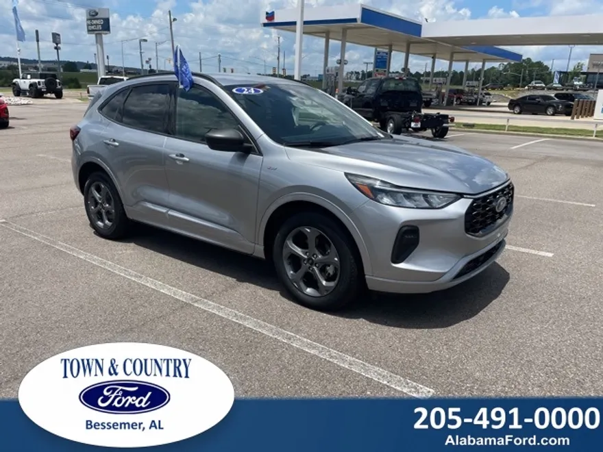 2024 Ford Escape ST-Line photo 1