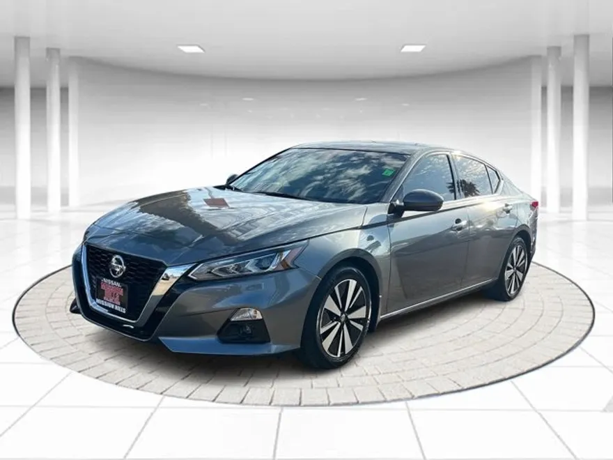 2022 Nissan Altima 2.5 SL photo 1