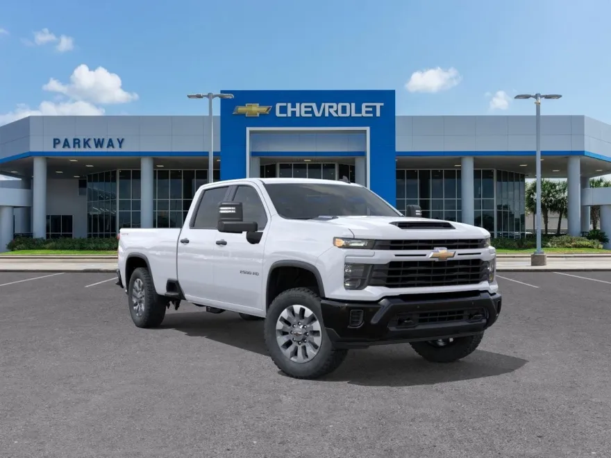 2025 Chevrolet Silverado 2500HD Custom photo 1
