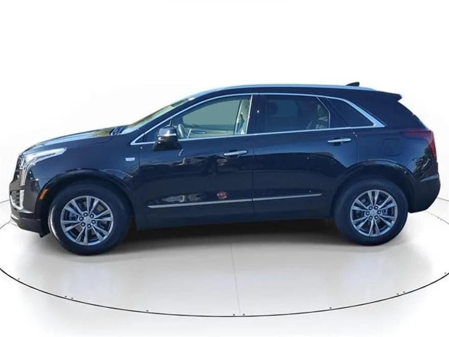 2022 Cadillac XT5 Premium Luxury photo 1