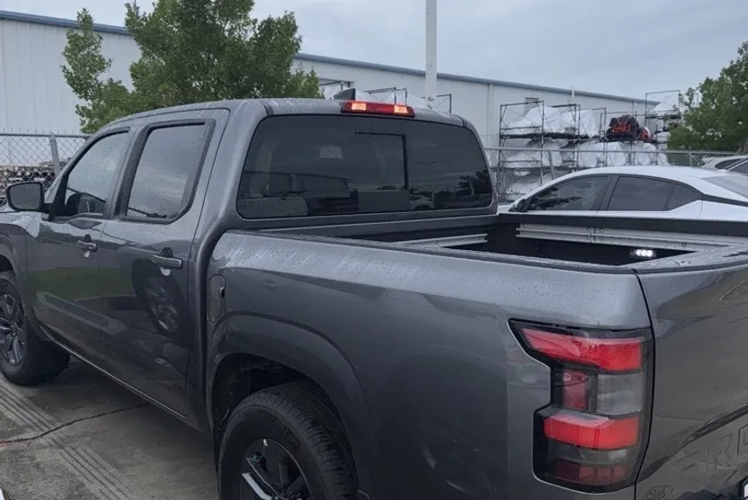 2025 Nissan Frontier SV photo 1