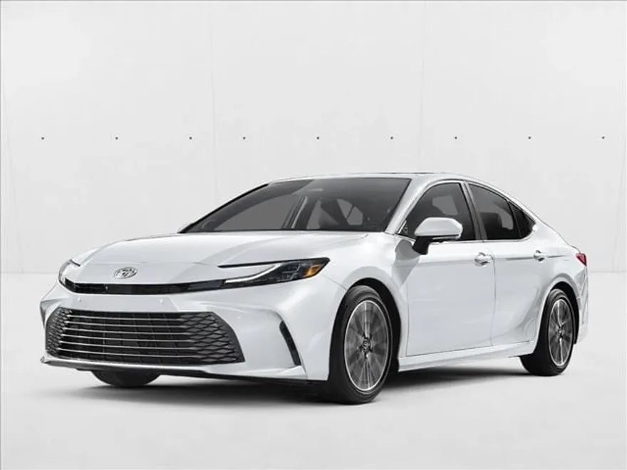 2025 Toyota Camry XLE photo 1