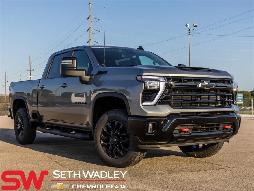 2025 Chevrolet Silverado 2500HD LT photo 1
