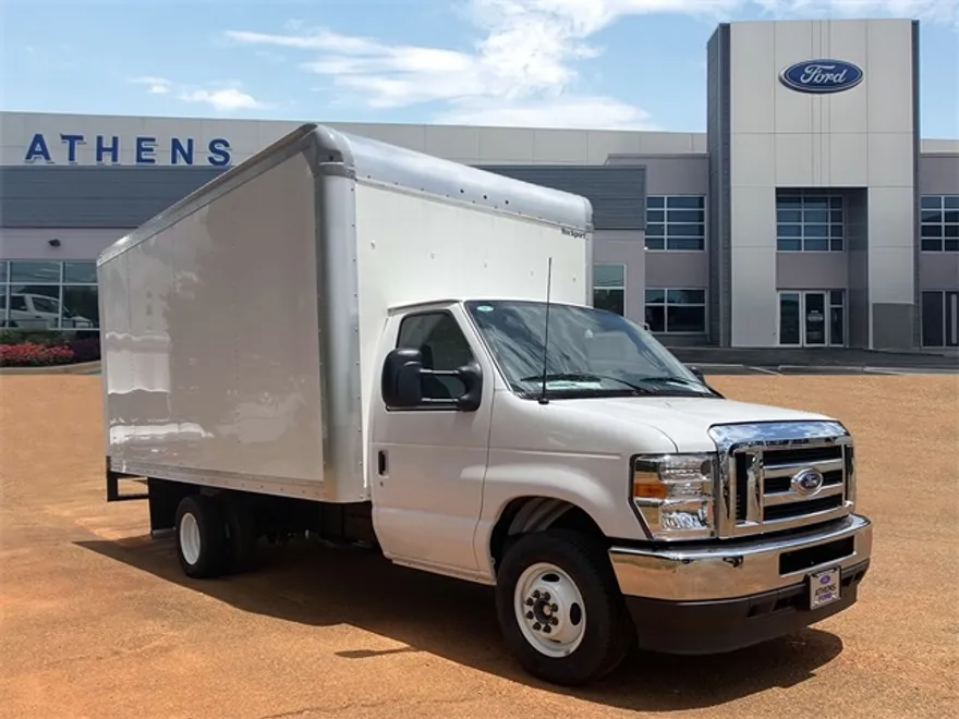 2025 Ford E-350 photo 1