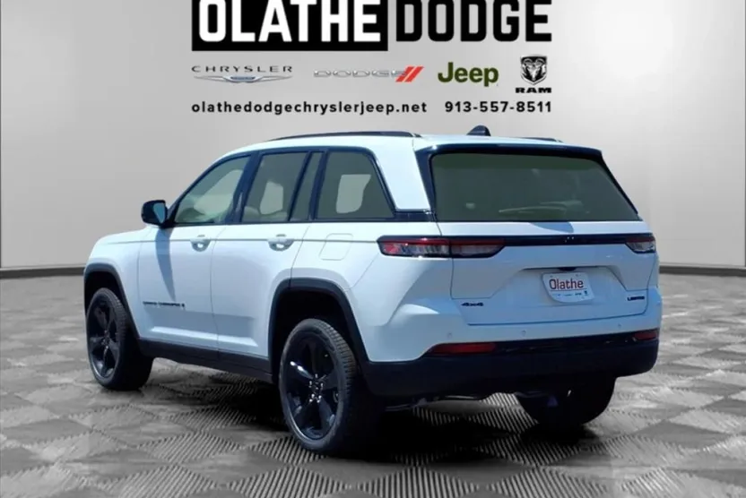 2025 Jeep Grand Cherokee Limited photo 1